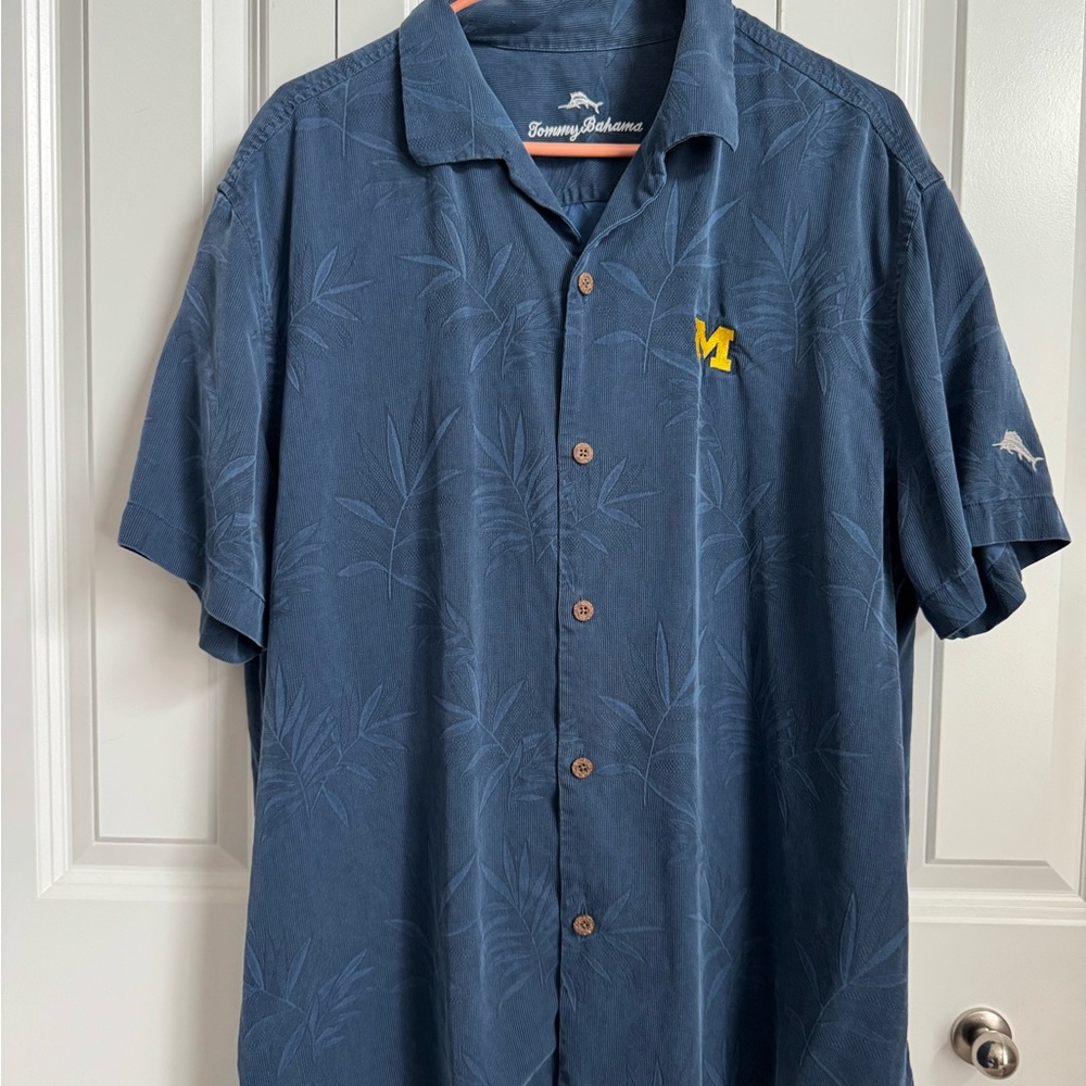 Tommy Bahama Navy Silk Tropical Button Down Shirt Michigan M Logo XL - Picture 2 of 8